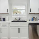 New And Modern 2Br Cottage